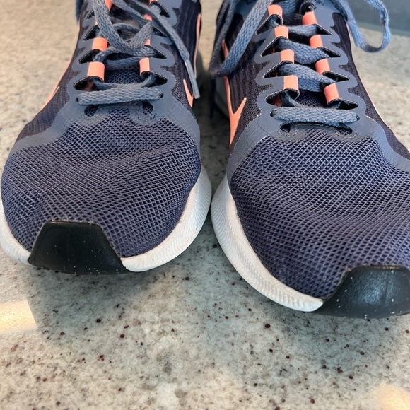 Nike Shoes Ladies Size 7 - Picture 9 of 10